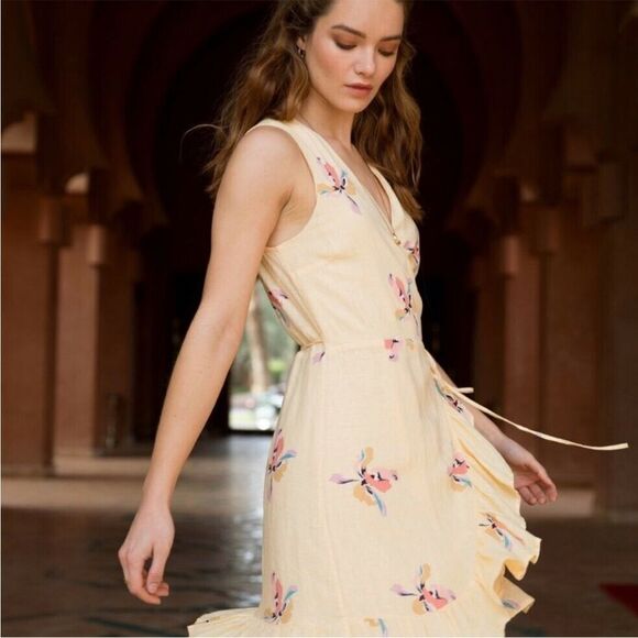 Rails Madison Wrap Mini Dress in Eden Yellow Floral S - Picture 1 of 9